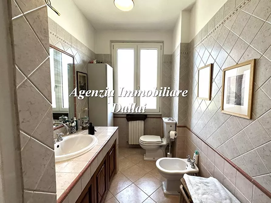 Immagine 6 di Appartamento in vendita  in Via Lippi a Scarperia E San Piero