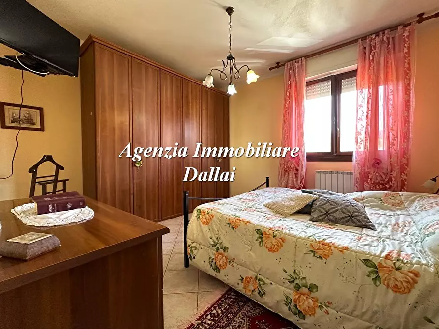 Immagine 7 di Appartamento in vendita  in Via della Repubblica a Scarperia E San Piero