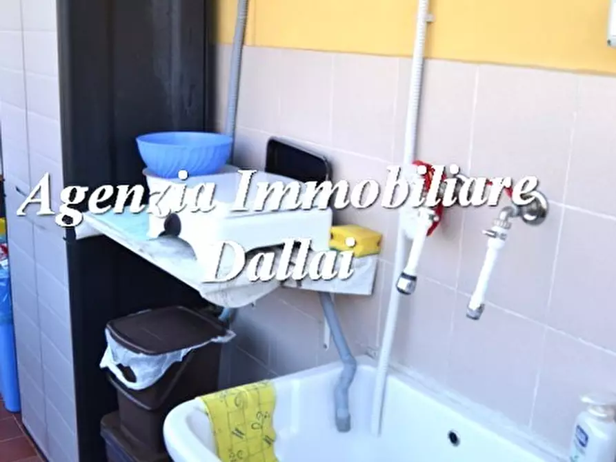 Immagine 3 di Appartamento in vendita  in Via Leonardo da Vinci a Scarperia E San Piero