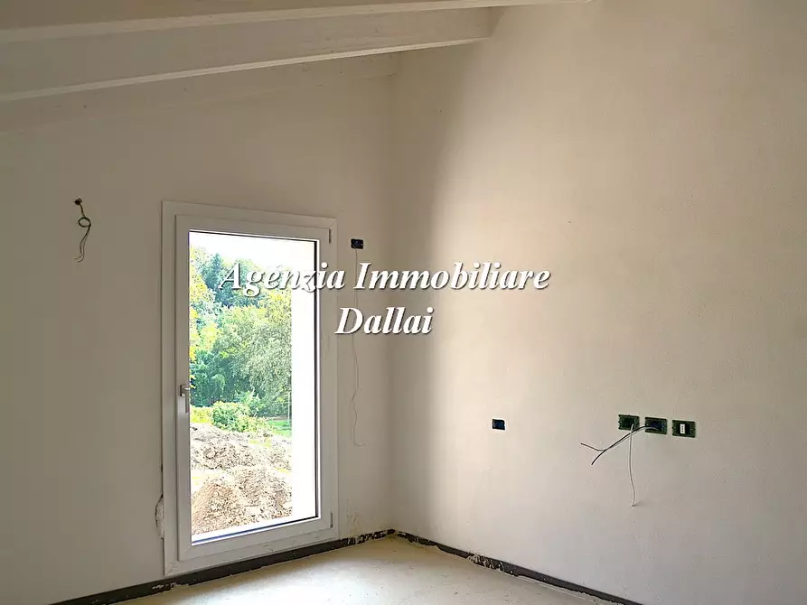 Immagine 7 di Rustico / casale in vendita  in Via Traversi a Borgo San Lorenzo