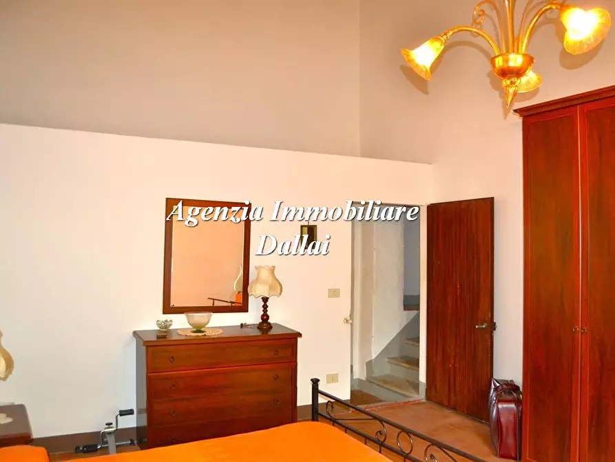 Immagine 4 di Rustico / casale in vendita  in Via di Montepoli a Scarperia E San Piero