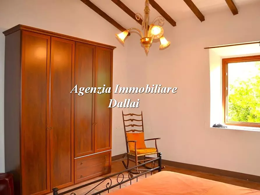 Immagine 2 di Rustico / casale in vendita  in Via di Montepoli a Scarperia E San Piero