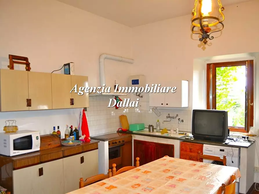 Immagine 2 di Rustico / casale in vendita  in Via di Montepoli a Scarperia E San Piero
