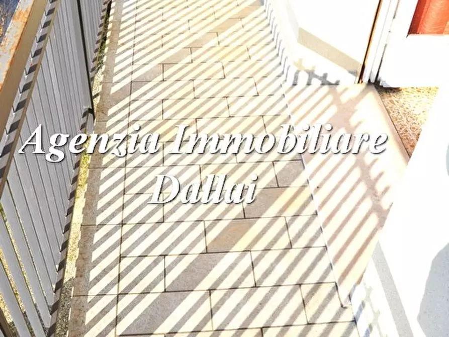 Immagine 2 di Appartamento in vendita  in Via Benedetto Croce a Borgo San Lorenzo