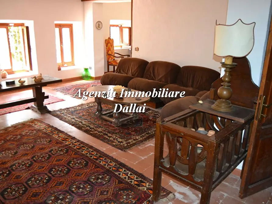 Immagine 1 di Villa in vendita  in Via Montepiano a Barberino Di Mugello