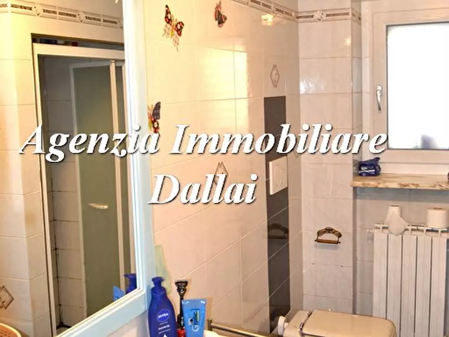 Immagine 1 di Casa bifamiliare in vendita  in Via di Montaccianico a Scarperia E San Piero