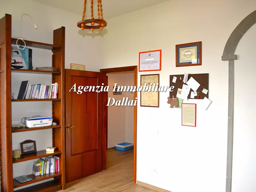 Immagine 9 di Appartamento in vendita  in Via Gramsci a Scarperia E San Piero