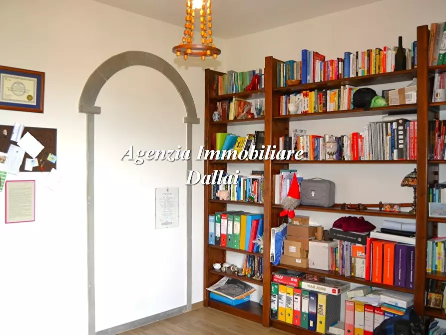 Immagine 8 di Appartamento in vendita  in Via Gramsci a Scarperia E San Piero