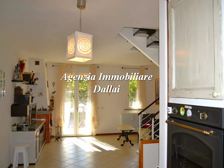 Immagine 5 di Casa indipendente in vendita  in Via G. Traversi a Borgo San Lorenzo