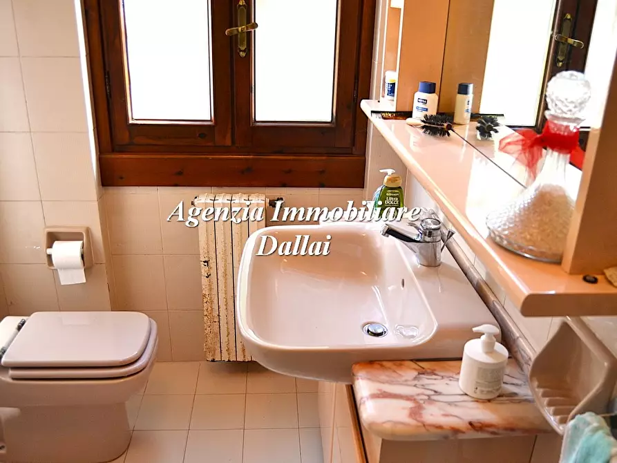 Immagine 8 di Villa in vendita  in Via Provinciale a Scarperia E San Piero