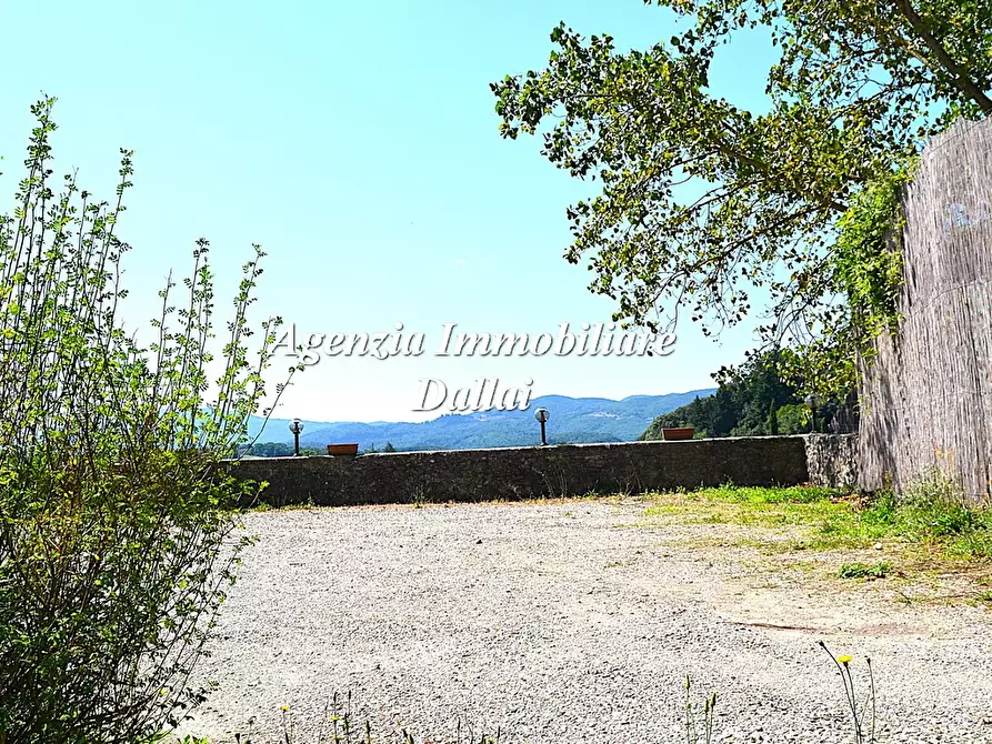 Immagine 5 di Attività commerciale in vendita  in Piazza Cavour a Barberino Di Mugello