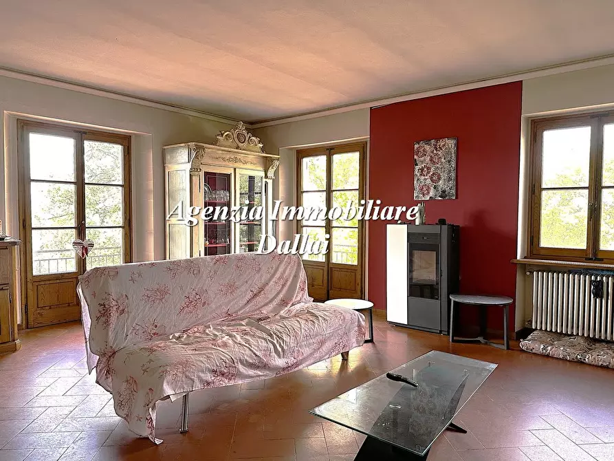 Immagine 1 di Villa in vendita  in Via Sagginalese a Borgo San Lorenzo