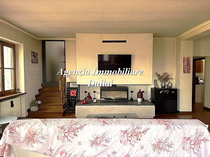 Immagine 4 di Villa in vendita  in Via Sagginalese a Borgo San Lorenzo