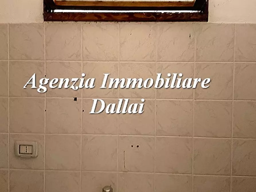 Immagine 6 di Negozio in affitto  in Via Roma 29 a Scarperia E San Piero
