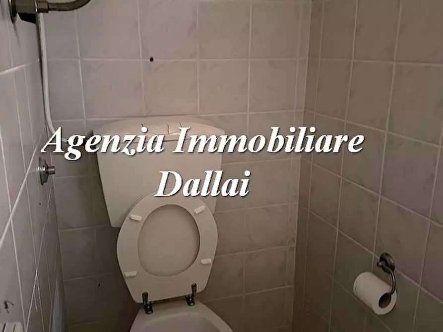 Immagine 8 di Negozio in affitto  in Via Roma 29 a Scarperia E San Piero