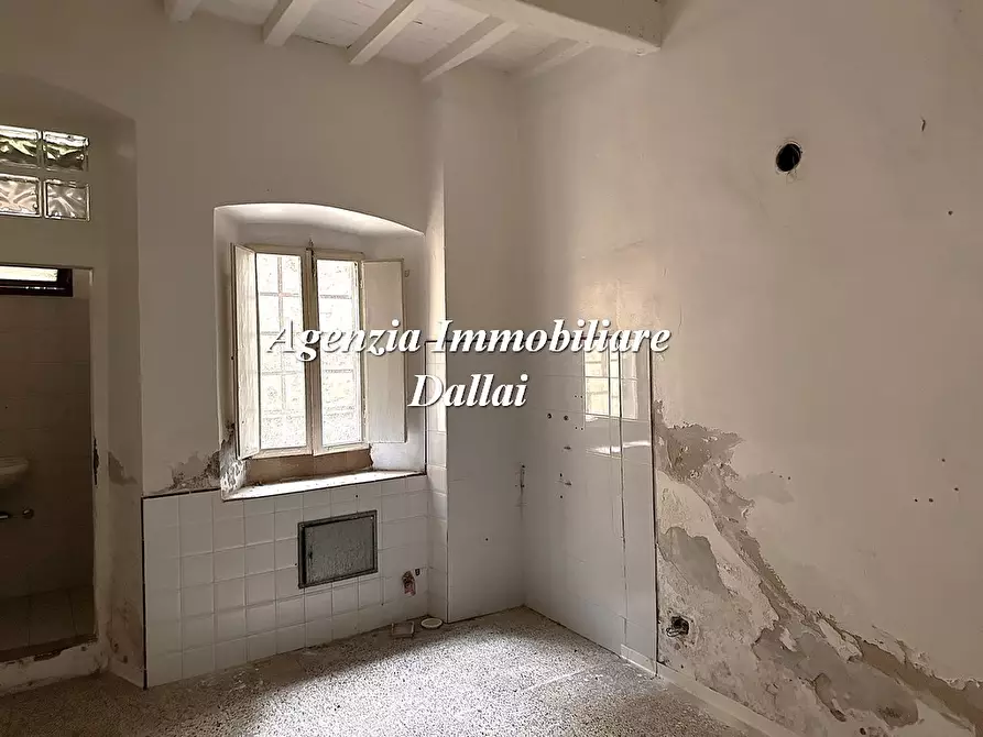 Immagine 3 di Negozio in affitto  in Via Roma 29 a Scarperia E San Piero