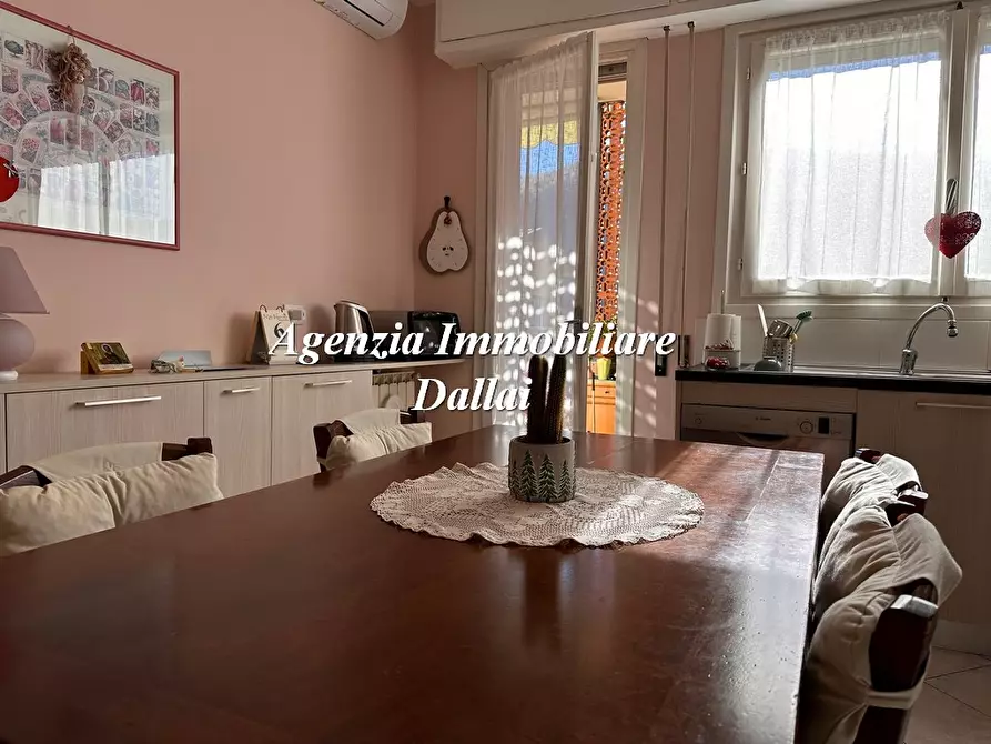 Immagine 3 di Appartamento in vendita  in Via Parigi 95 a Pontassieve