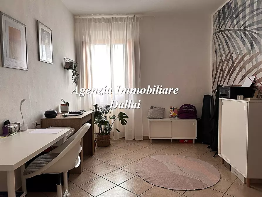 Immagine 7 di Appartamento in vendita  in Piazza Vittorio Veneto a Borgo San Lorenzo