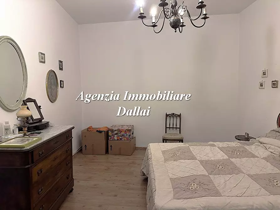 Immagine 9 di Appartamento in vendita  in Via Calimara a Scarperia E San Piero