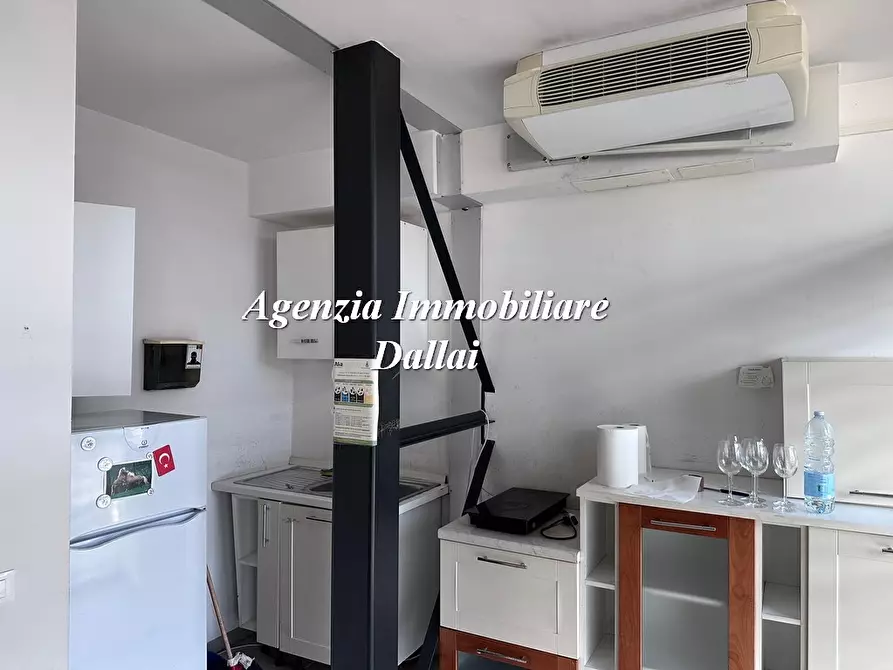 Immagine 4 di Ufficio in affitto  in Via Ilaria Alpi a Scarperia E San Piero