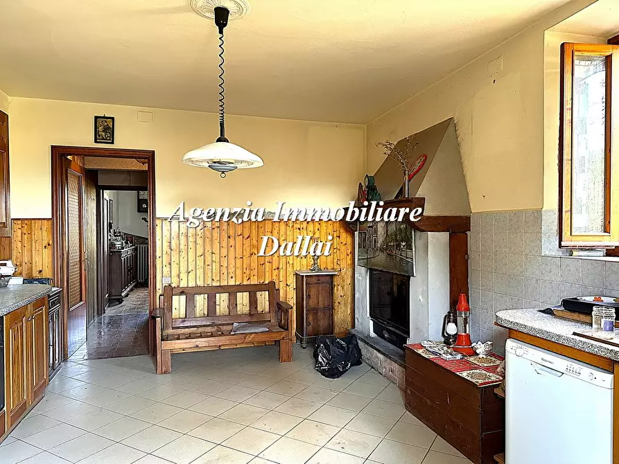 Immagine 2 di Rustico / casale in vendita  a Barberino Di Mugello