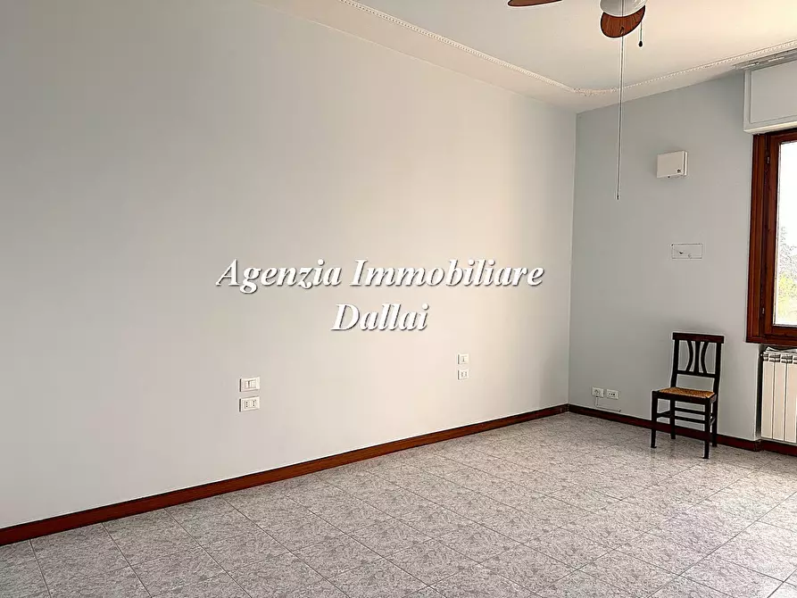 Immagine 7 di Appartamento in vendita  in Via Fratelli Cervi a Scarperia E San Piero