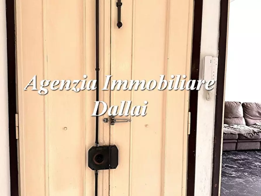 Immagine 2 di Appartamento in vendita  in Via I Maggio a Borgo San Lorenzo