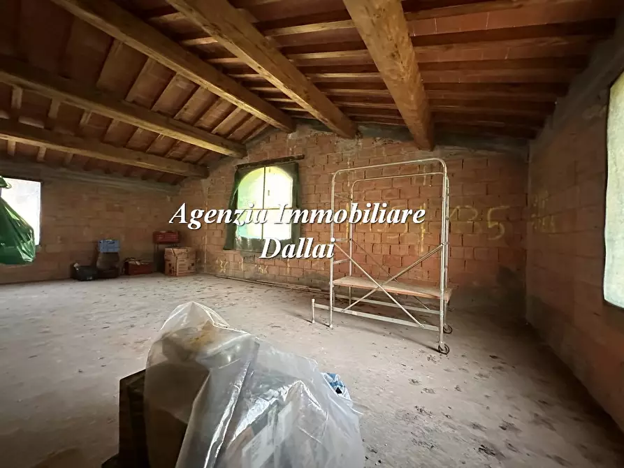 Immagine 2 di Rustico / casale in vendita  in Viale Kennedy a Scarperia E San Piero
