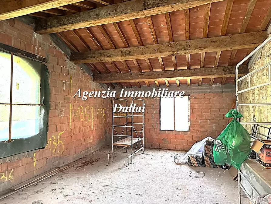 Immagine 1 di Rustico / casale in vendita  in Viale Kennedy a Scarperia E San Piero