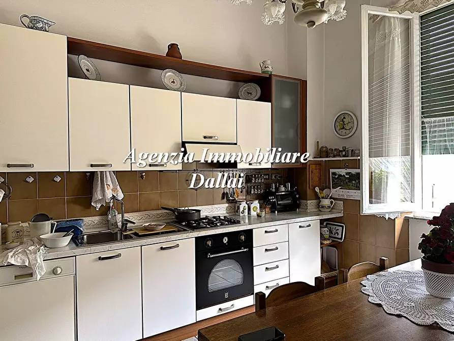 Immagine 3 di Appartamento in vendita  in Viale della Resistenza a Borgo San Lorenzo