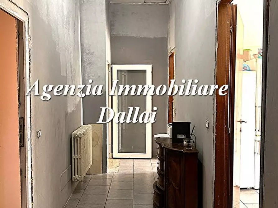 Immagine 2 di Appartamento in vendita  in Viale della Libertà a Barberino Di Mugello
