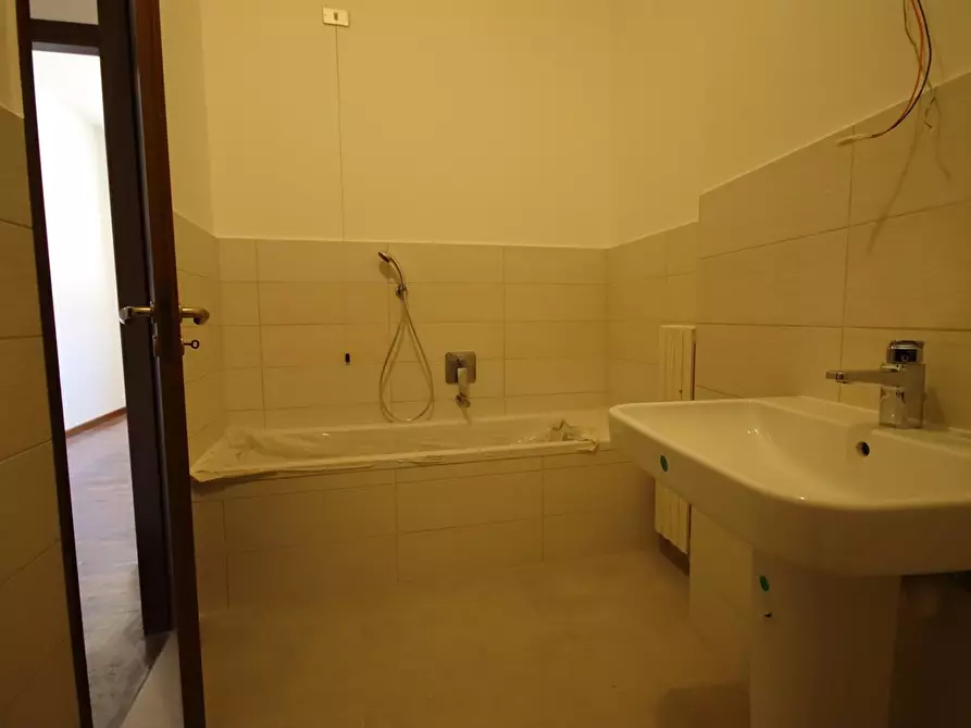 Immagine 5 di Appartamento in affitto  in Via San Martino 5 a Monza