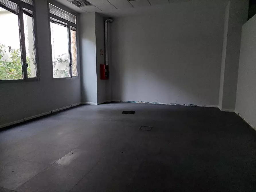Immagine 2 di Magazzino in affitto  in Via Ferrari 39 a Monza