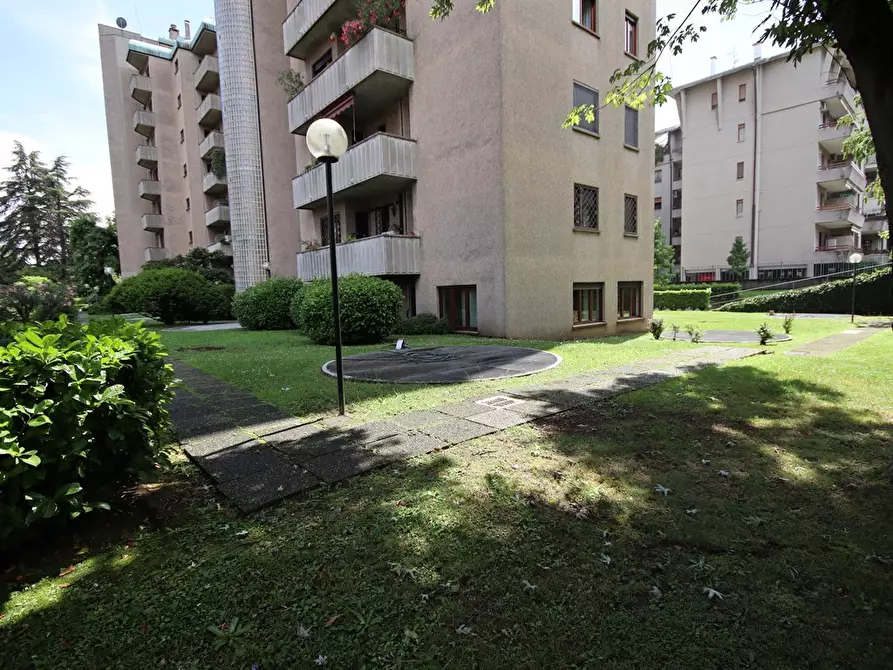 Immagine 3 di Ufficio in affitto  in Monte Bianco 4 a Monza