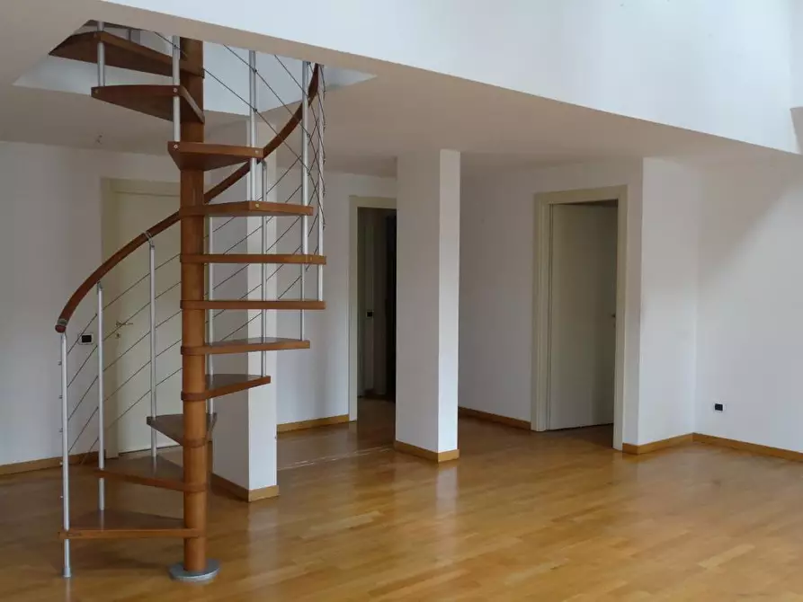 Immagine 2 di Appartamento in affitto  in Corso Milano 31 a Monza