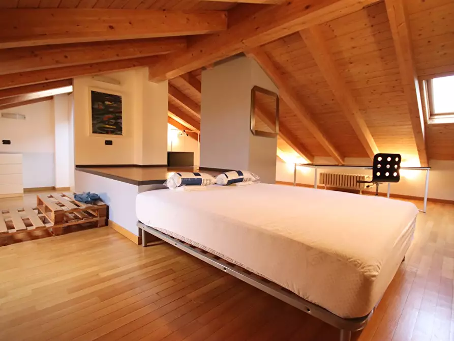 Immagine 4 di Appartamento in affitto  in Via Fratelli Cairoli 2 a Monza