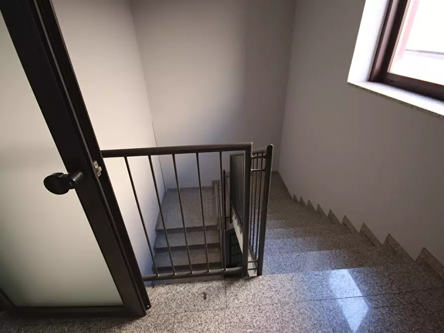 Immagine 9 di Ufficio in affitto  in Viale Gian Battista Stucchi 62 a Monza