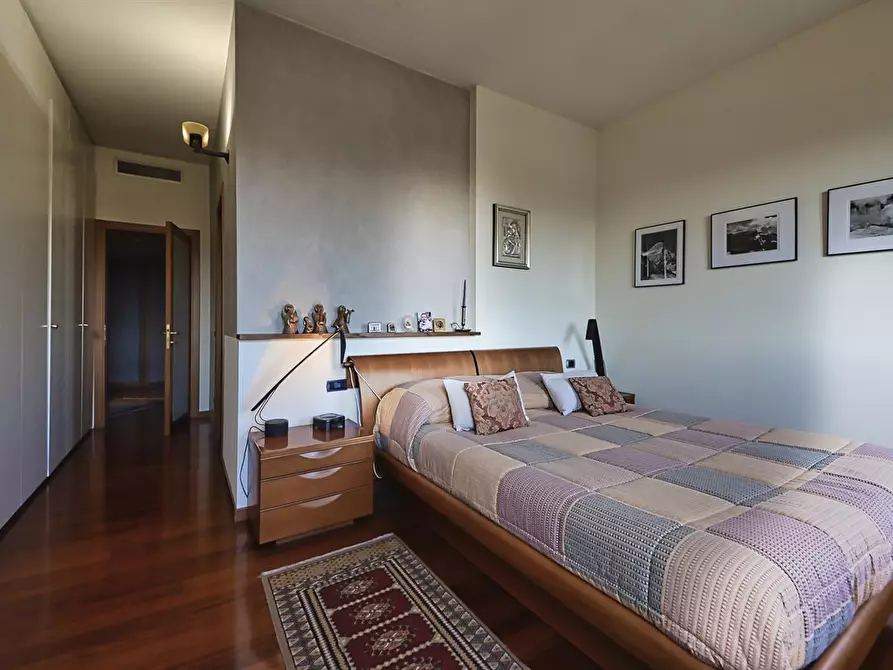 Immagine 5 di Appartamento in vendita  in Via Monte Bianco 16 a Monza