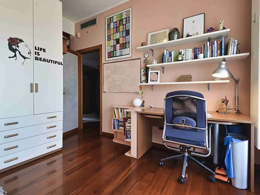 Immagine 9 di Appartamento in vendita  in Via Monte Bianco 16 a Monza