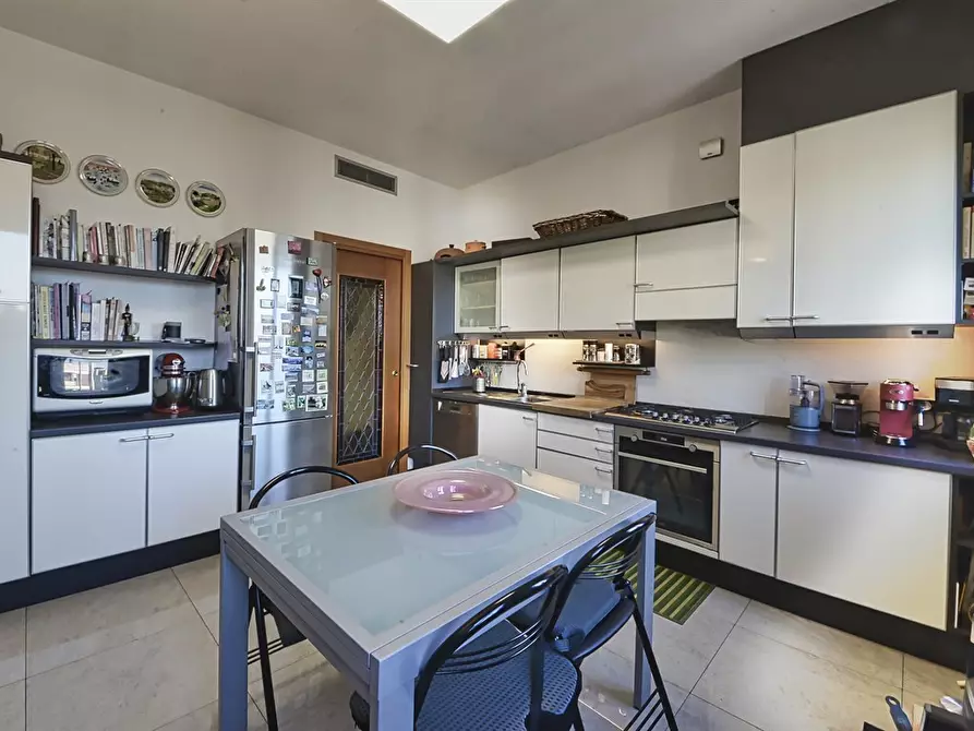 Immagine 1 di Appartamento in vendita  in Via Monte Bianco 16 a Monza