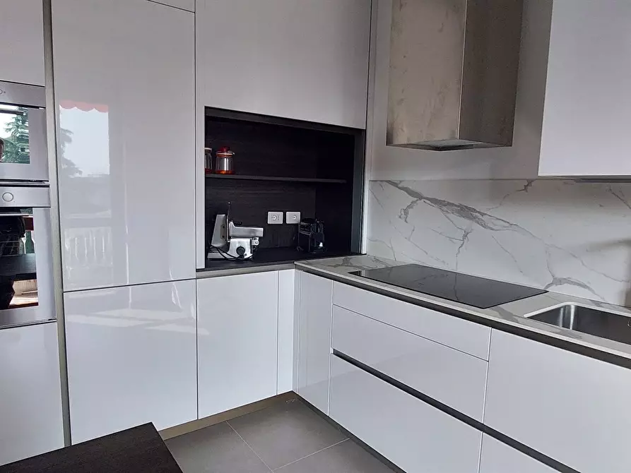 Immagine 1 di Appartamento in affitto  in Via Giosuè Carducci 13 a Villasanta