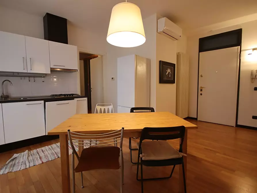 Immagine 1 di Appartamento in affitto  in Via Fratelli Cairoli 2 a Monza