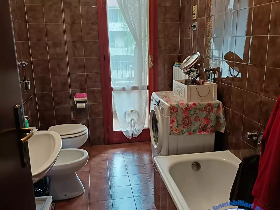 Immagine 7 di Appartamento in vendita  in via isarco 8 a Vimercate