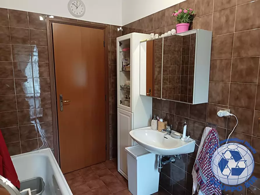 Immagine 8 di Appartamento in vendita  in via isarco 8 a Vimercate