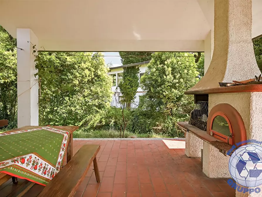 Immagine 1 di Villa in vendita  in via cappelletta a Camparada