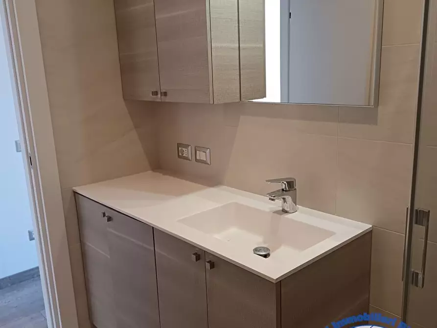 Immagine 8 di Appartamento in vendita  in via vittorio emanuele 51 a Monza