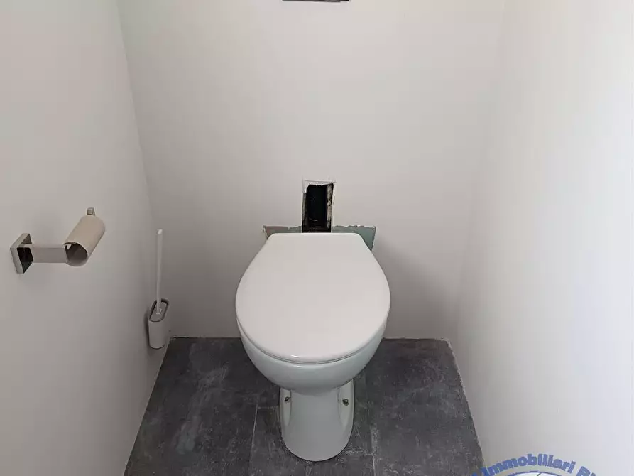 Immagine 7 di Negozio in affitto  in Via Marco d'Agrate 10 a Monza