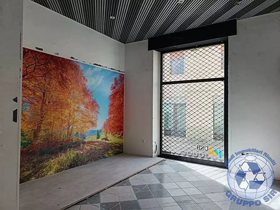 Immagine 3 di Negozio in affitto  in Via Marco d'Agrate 10 a Monza