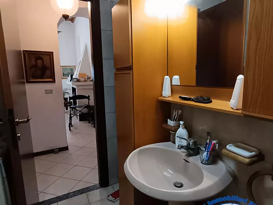 Immagine 6 di Appartamento in vendita  in via monti e tognetti 21 a Monza