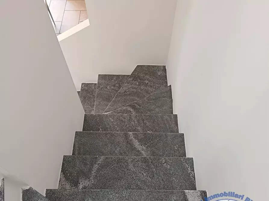 Immagine 8 di Appartamento in vendita  in via tommaso gallarati scotti 21 a Vimercate